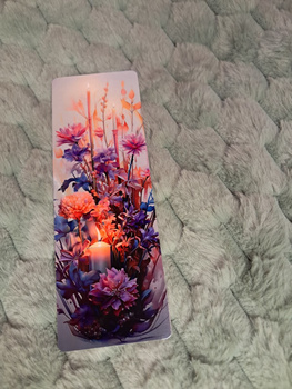 Zakładka do książki kwiaty i świeca (jednostronna)